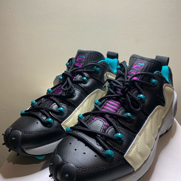 Fila - Picture 3 of 10